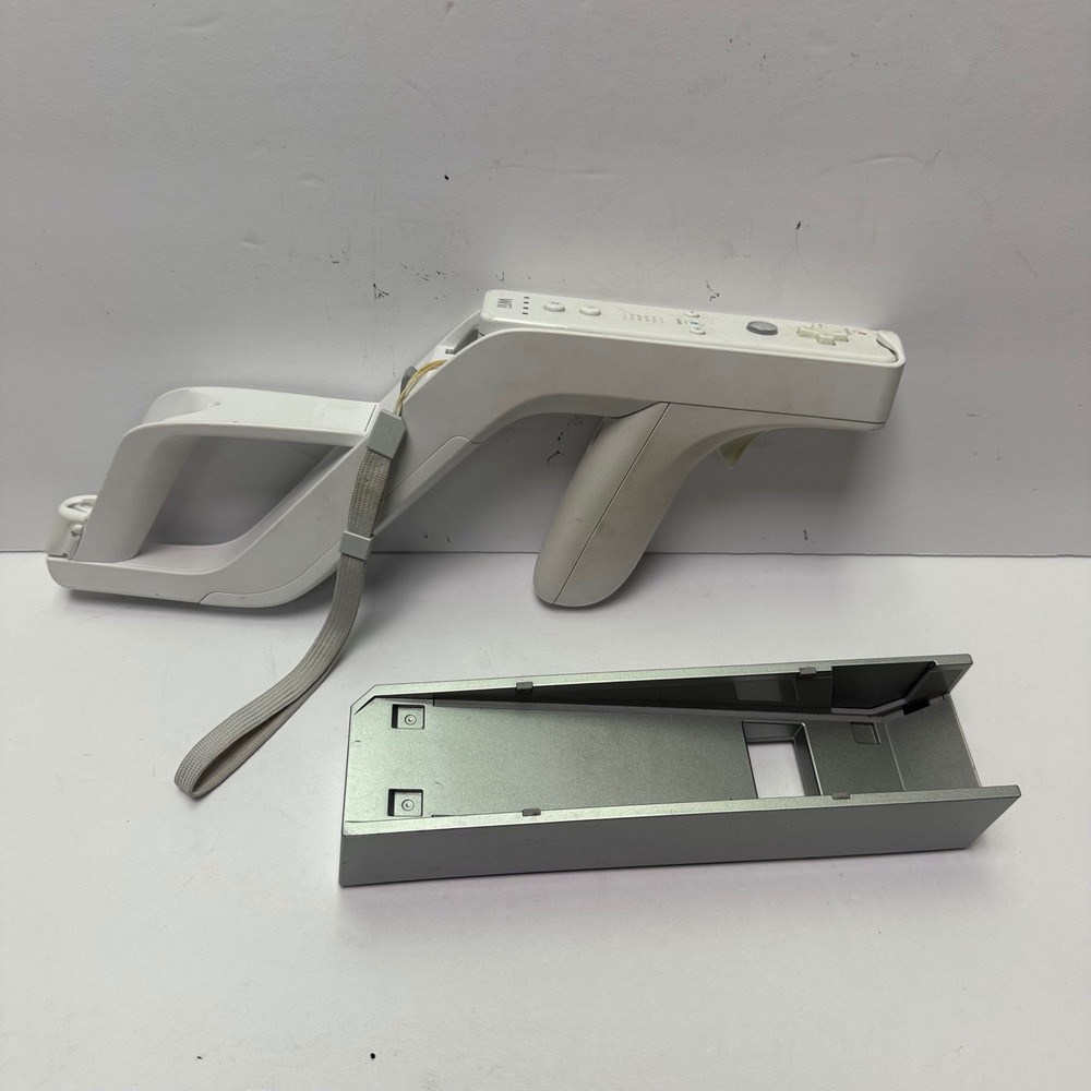 Nintendo Wii Zapper controller and Console Stand White Light Gun Accessory